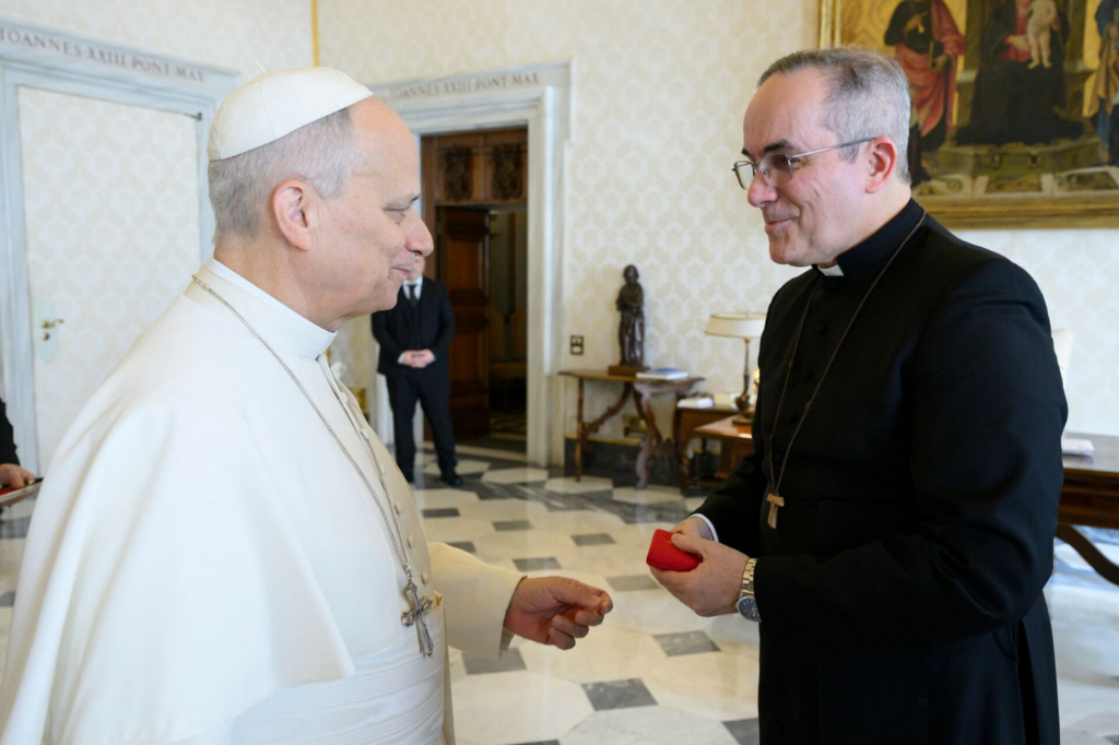 PADRE MARCELO SANTO PADRE 3