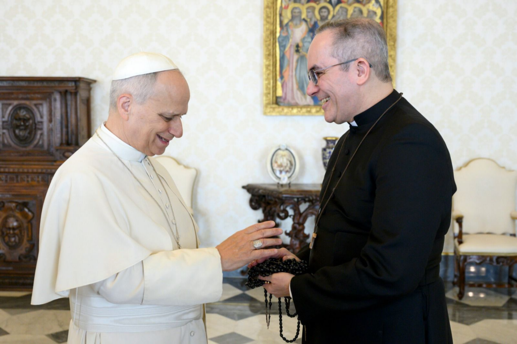 PADRE MARCELO SANTO PADRE 6